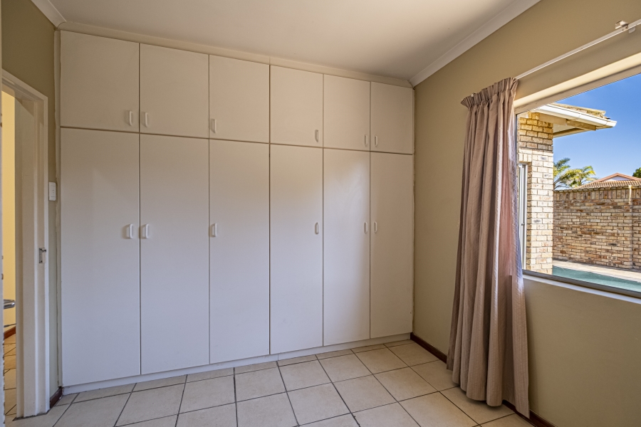 3 Bedroom Property for Sale in Summerstrand Eastern Cape